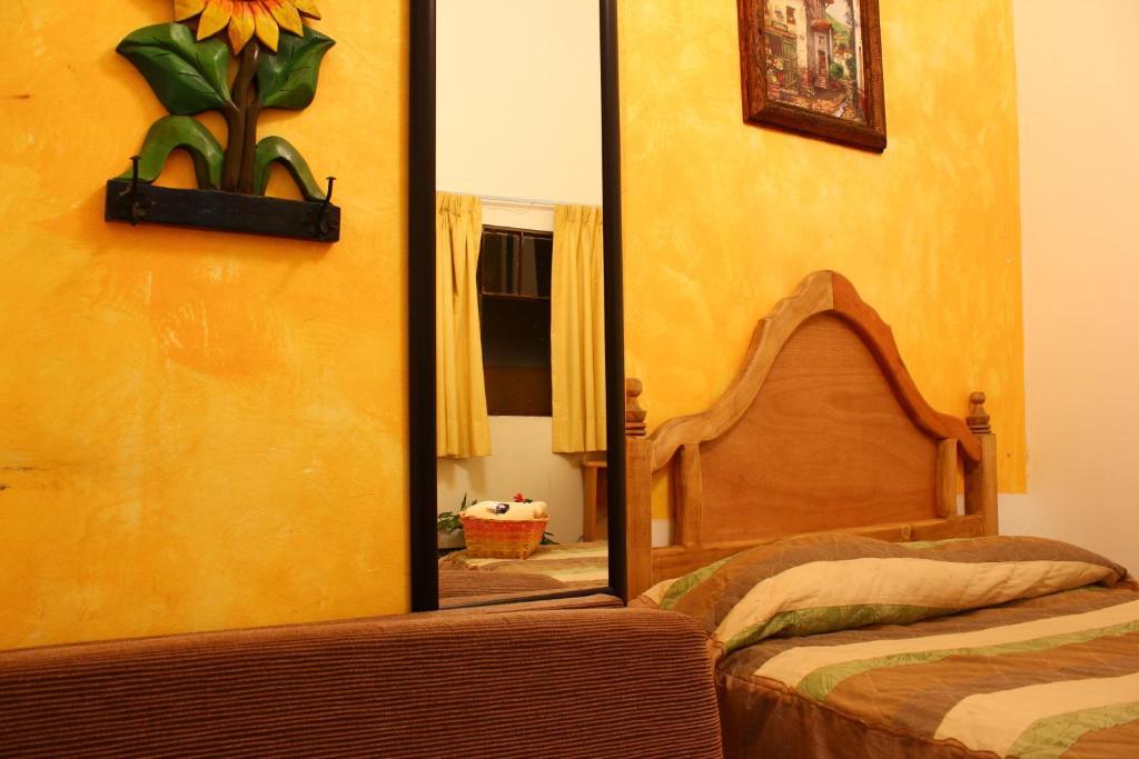 Hostal La Casa Del Tio Гуанахуато Номер фото