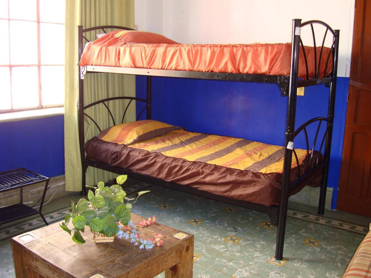 Hostal La Casa Del Tio Гуанахуато Номер фото
